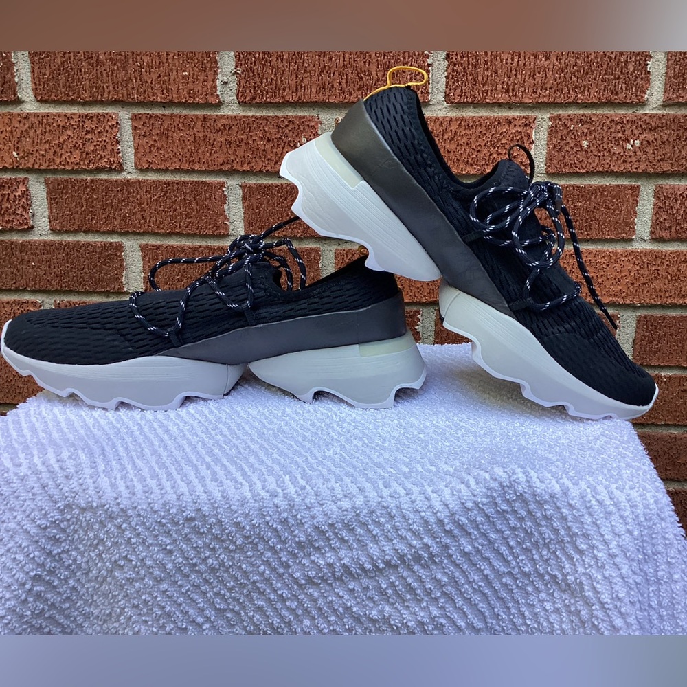 Sorel Kinetic Impact Lace Up sneakers